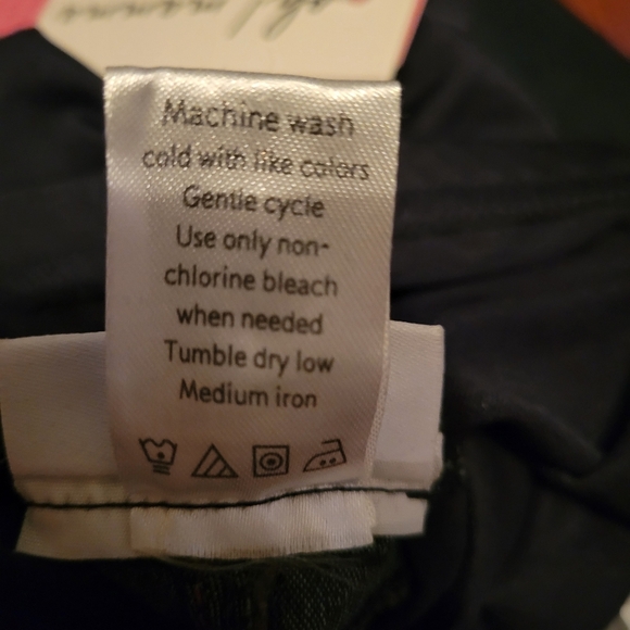 NWT Maternity Jeans with Full Panel Belly Band - Picture 10 of 10